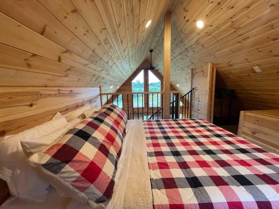 Cozy 1 Bedroom Cabin In The Heart Of Jonesborough Exterior photo